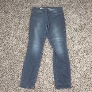 3/30 Gap skinny jeans